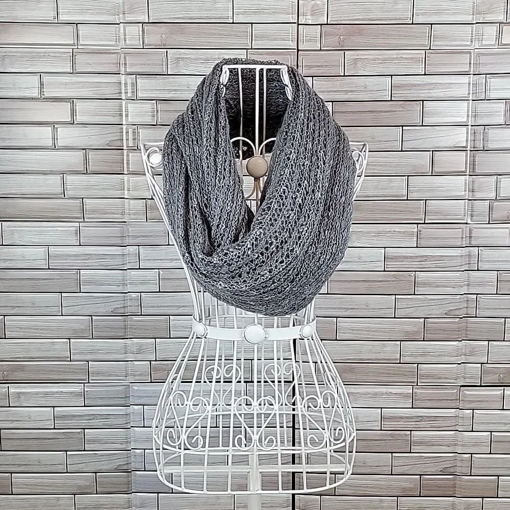 Unbranded Infinity scarf One Size - Picture 5 of 5